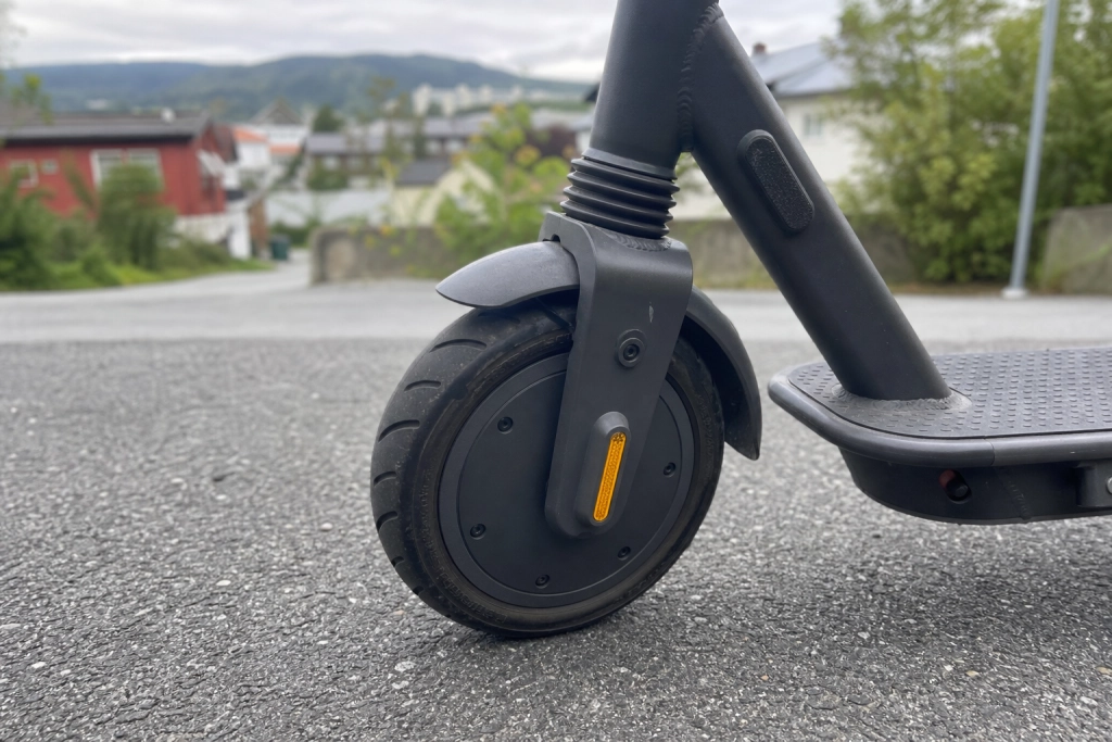 13-årings trimmade elsparkcykel klockades i 143 km/h - polisen står handfallen