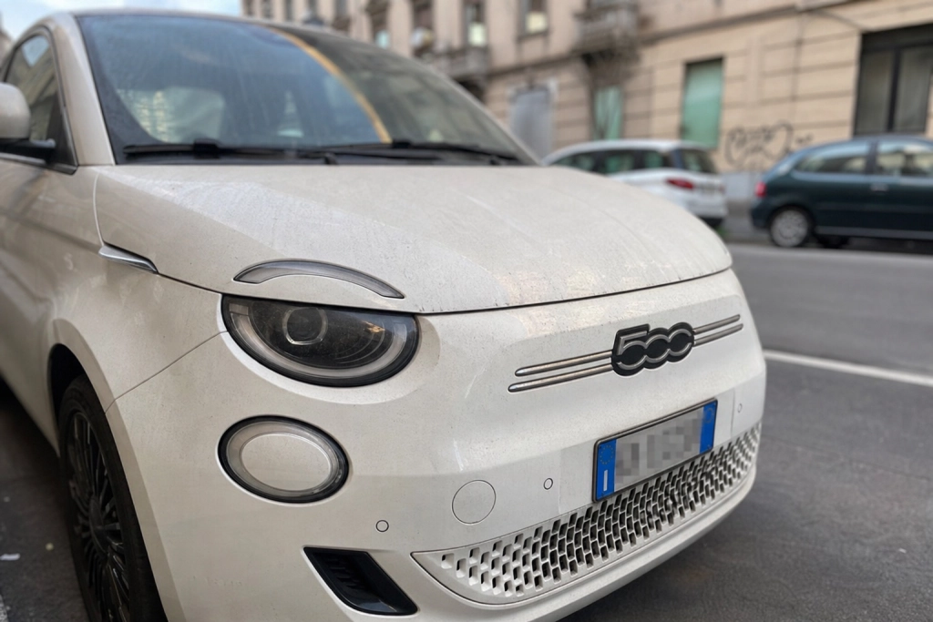 Fiat 500e och Audi Q4 e-tron: Elbilarna som handlarna inte blir av med