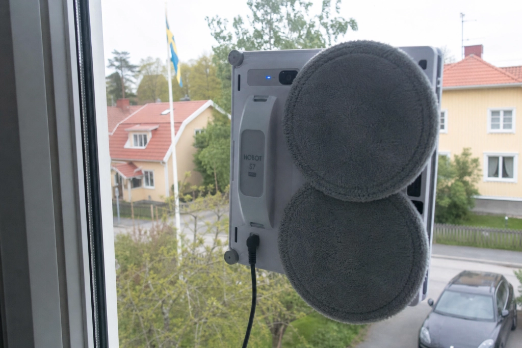 Robotfönsterputsare 2026: Blanka rutor utan stege - men når de hela vägen?