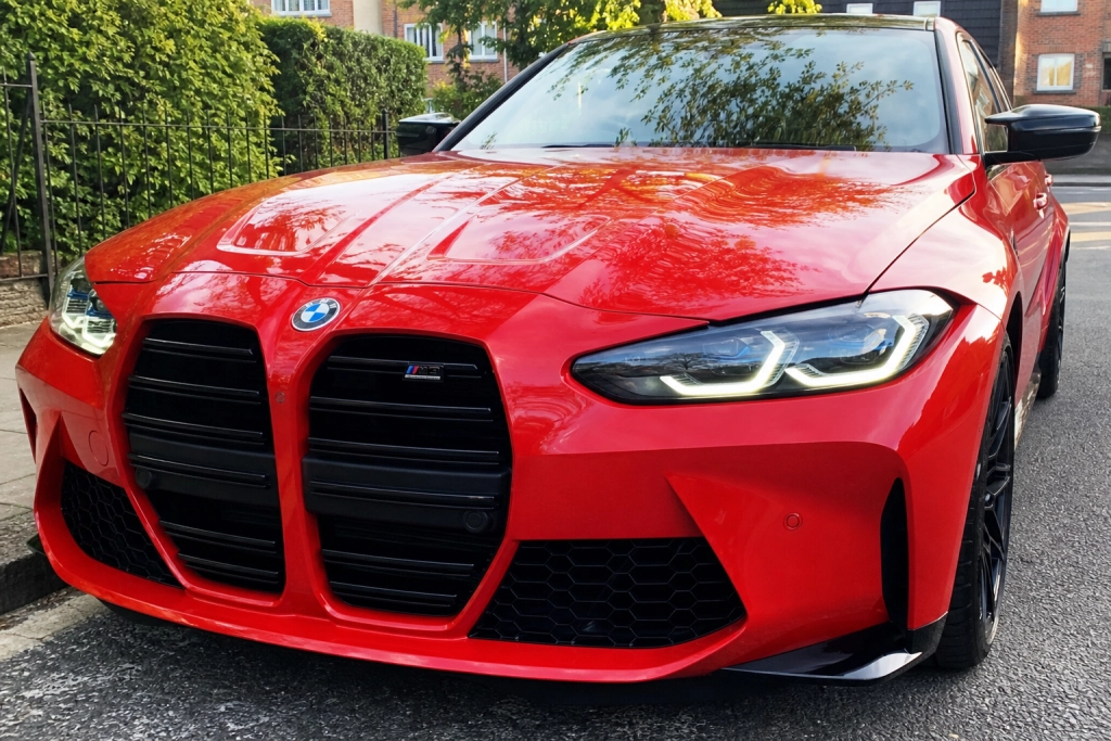 BMW M-chefen varnar: De flesta köpare väljer fel M3 av de två nya versionerna