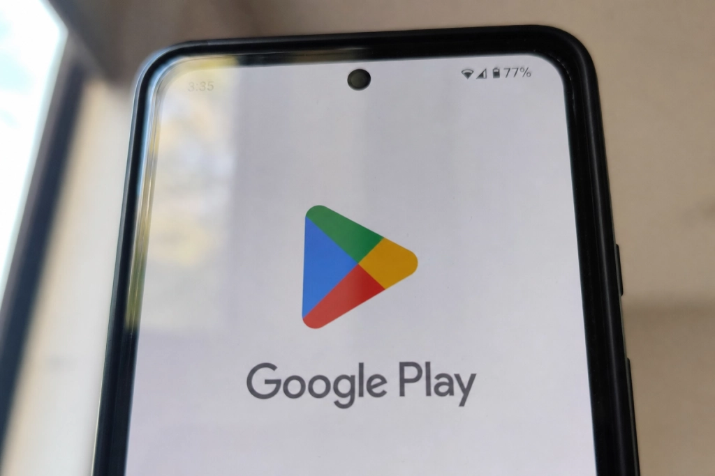Så avslöjar du bakgrunds­spionerna på din telefon: Fem typer av Android-appar experterna varnar för