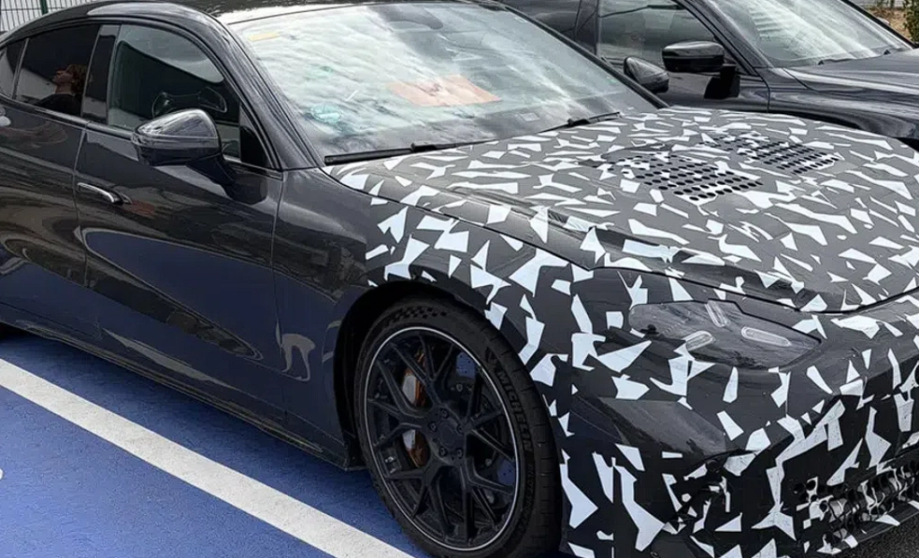 Spionbild avslöjar ännu mer extrem AMG GT 4-Door: Siktar på att slå Porsche Taycan Turbo GT