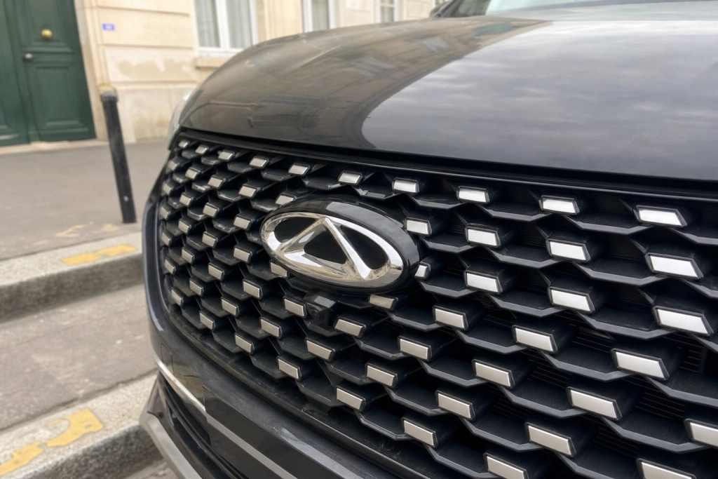 Chery lanserar ett tredje bilmärke i Europa: Tre hybrid-SUV:ar med start under 26 990 euro