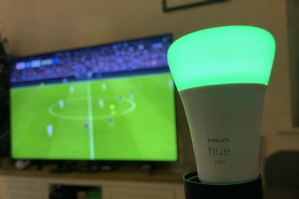 Philips Hue-uppdatering: Nu blinkar lamporna vid VM-mål och röda kort, aktivera inför semifinalen