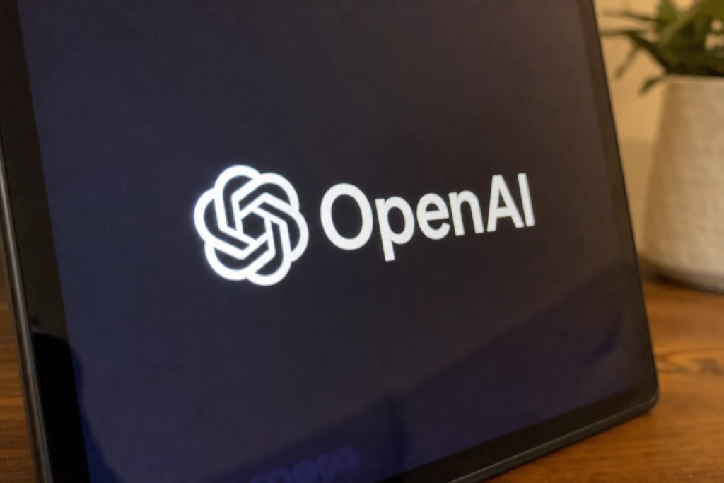 OpenAI slopar pauserna i ChatGPT Voice: Nu kan AI:n lyssna och prata samtidigt