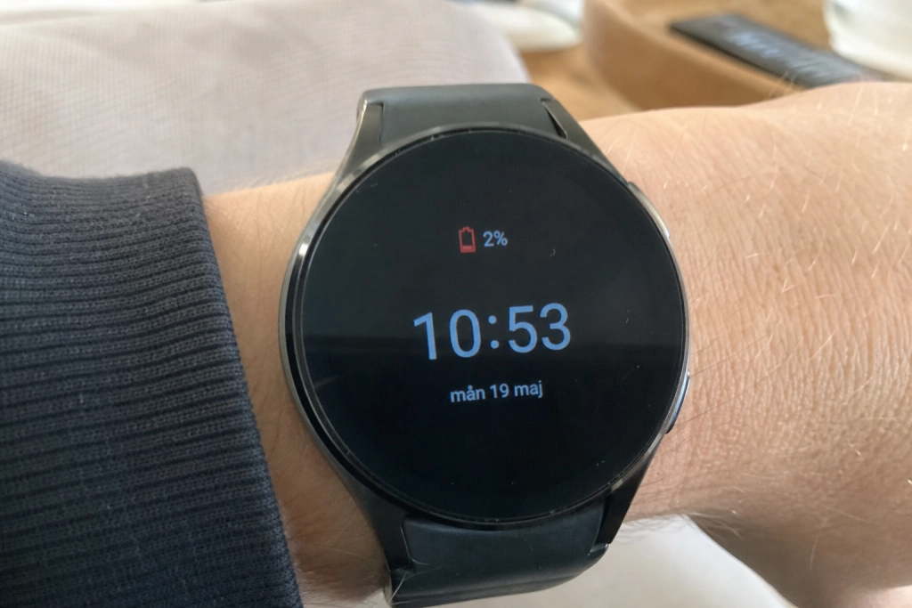 Galaxy Watch tappar batteriet i förtid: Tredje gången i år och Samsung tiger