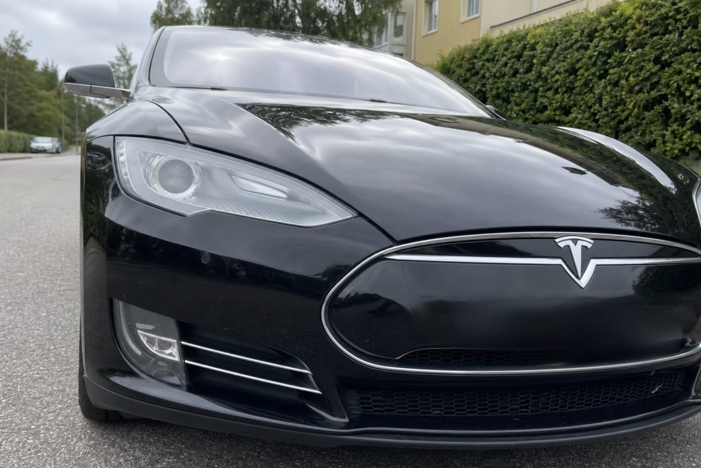 Tesla öppnar Model S och Model X: Design och mjukvara blir öppen källkod