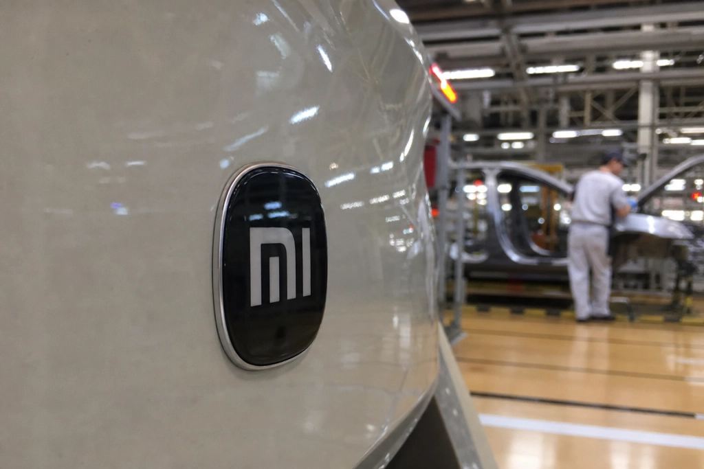 Xiaomis robot klarar 98 procent av jobbet i elbilsfabriken: Kan pressa priset på nästa bil