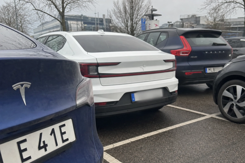 Elbilsflottan växer 21 procent i Sverige: Men gapet till Norge är fortfarande enormt