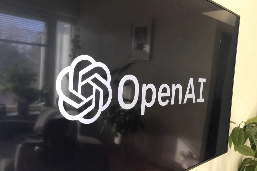 Efter OpenAI-incidenten: Nytt lagförslag vill ge USA makt att stänga av ChatGPT och Gemini