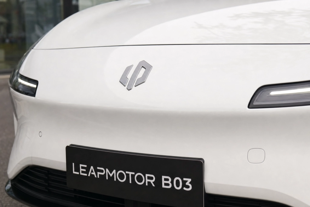 Ny kinesisk elbil siktar direkt på Renault 5:s publik: Leapmotor B03 kommer till Europa i höst
