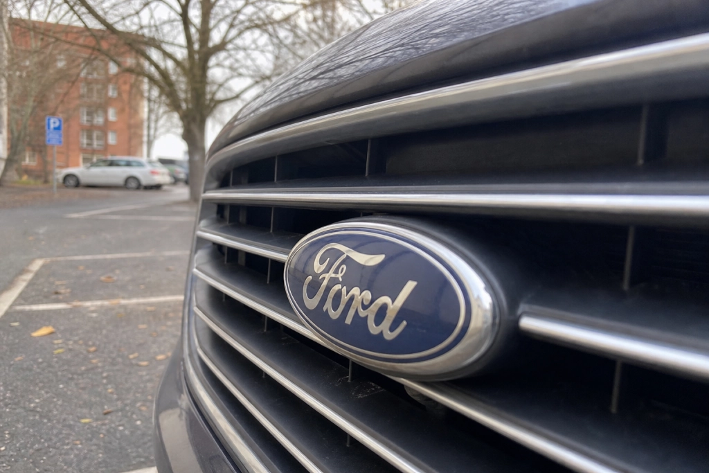 Ford-chefen sätter press på hela branschen: 