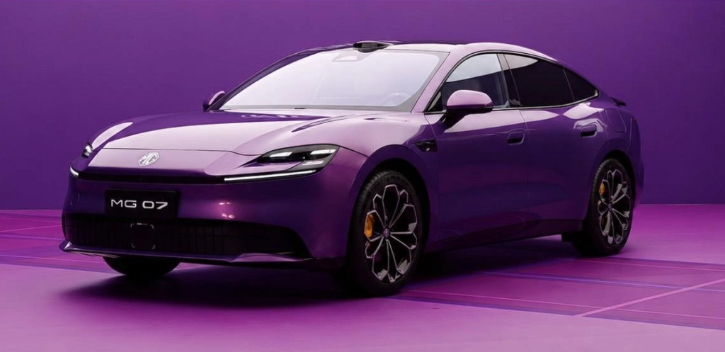 Ny MG-hybrid lovar 245 km på el: bara 4 liter per 10 mil när det tar slut