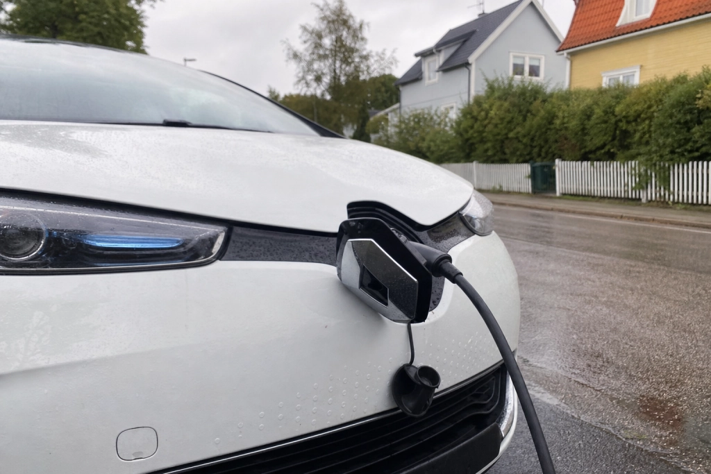 Från kuriosum till huvudkraft: IEA räknar med att elbilarna trycker undan 10 miljoner fat olja per dag