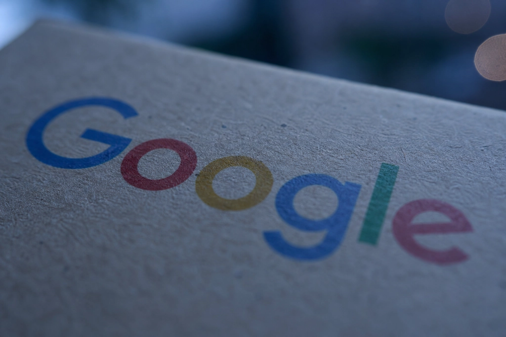 Google gör AI Mode till resebyrå: Spårar flygpriser och bokar hotell direkt i sökningen