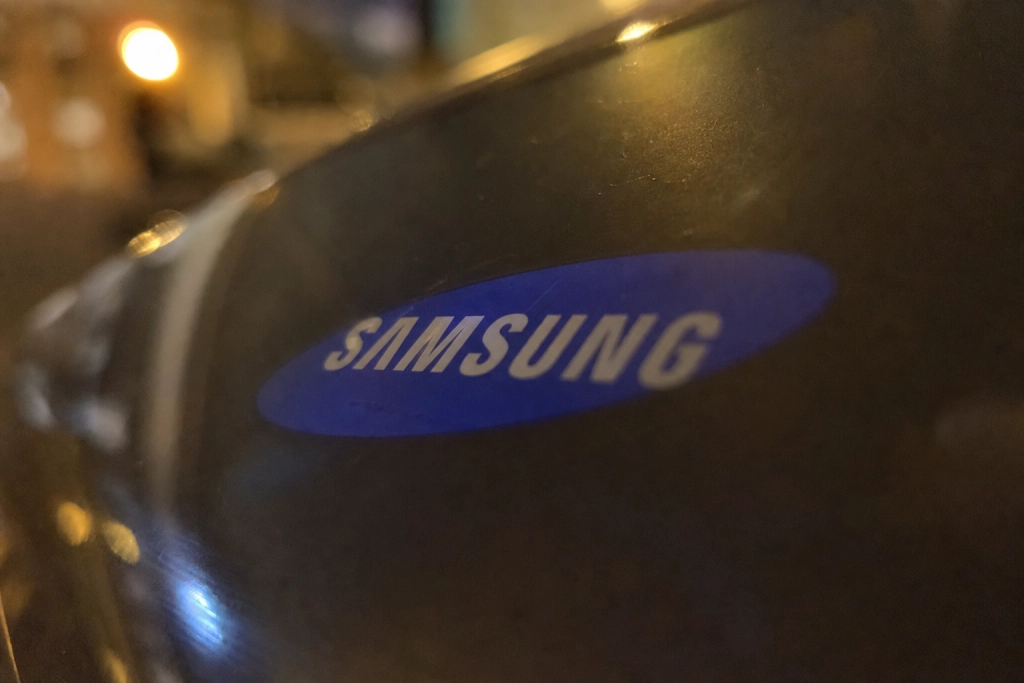 Galaxy S27 Pro får Ultras kamerabar i mindre chassi, men utan S Pen