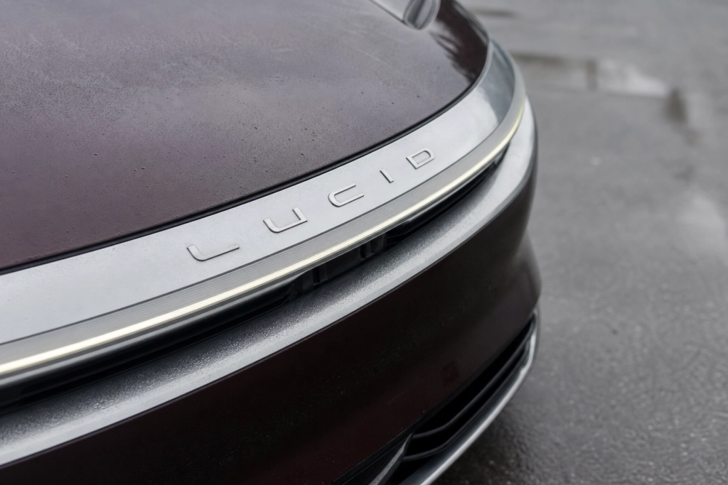 Lucid pausar sin räddningsplan: Cosmos-bilen försenas tills kvaliteten når målet