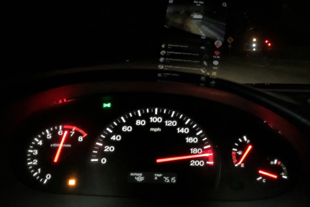 Fem tonåringar och två poliser döda: Farliga TikTok-klipp kopplas till motorvägskrockarna på M9 och A66