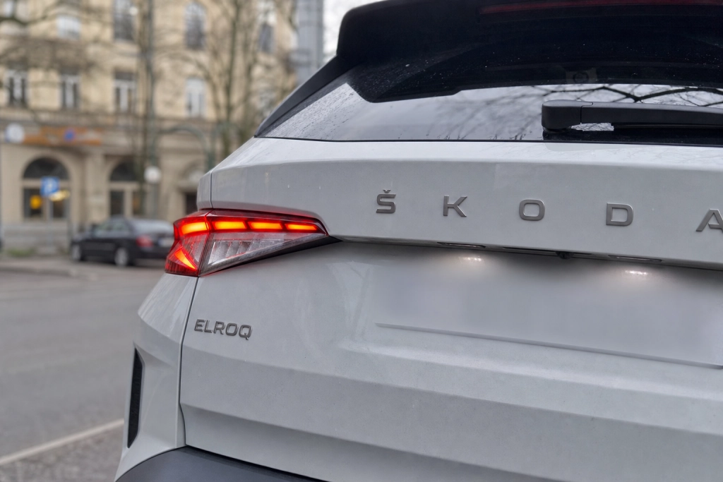 Skoda Elroq knuffar bort Tesla från elbilstronen i Europa, försäljningen upp 51 procent i juli