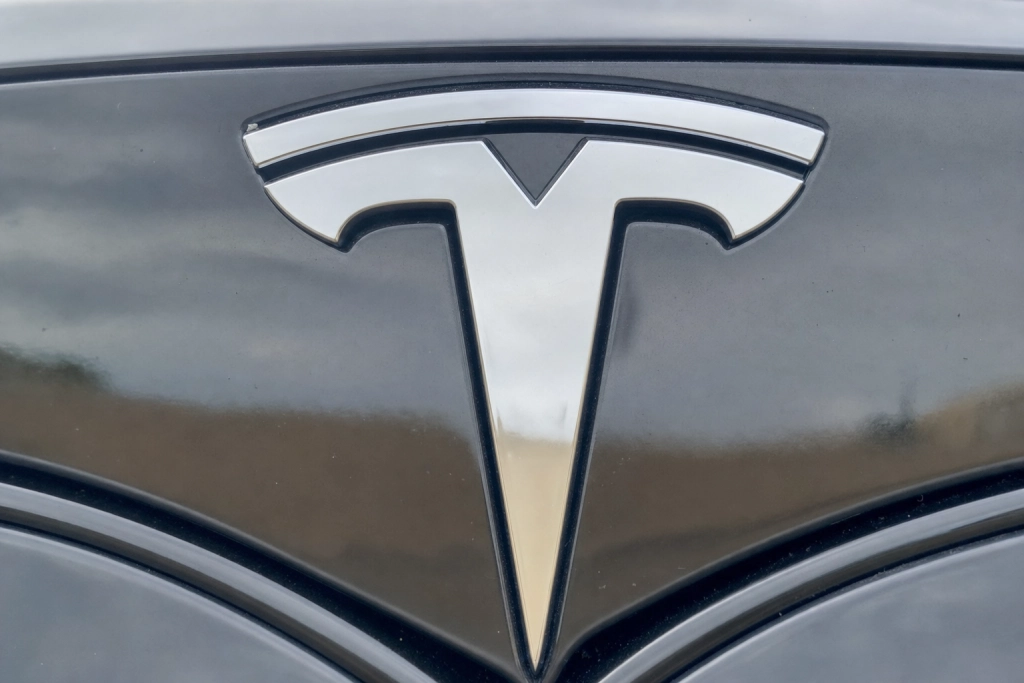 Tesla Model Y L till Europa: Sexsitsig familje-SUV fyller tomrummet efter Model X