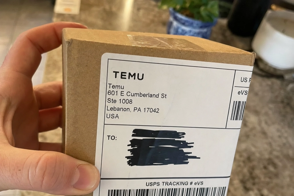 Temu och AliExpress tappar order: EU:s tre-euro-avgift förändrar hur européer shoppar online