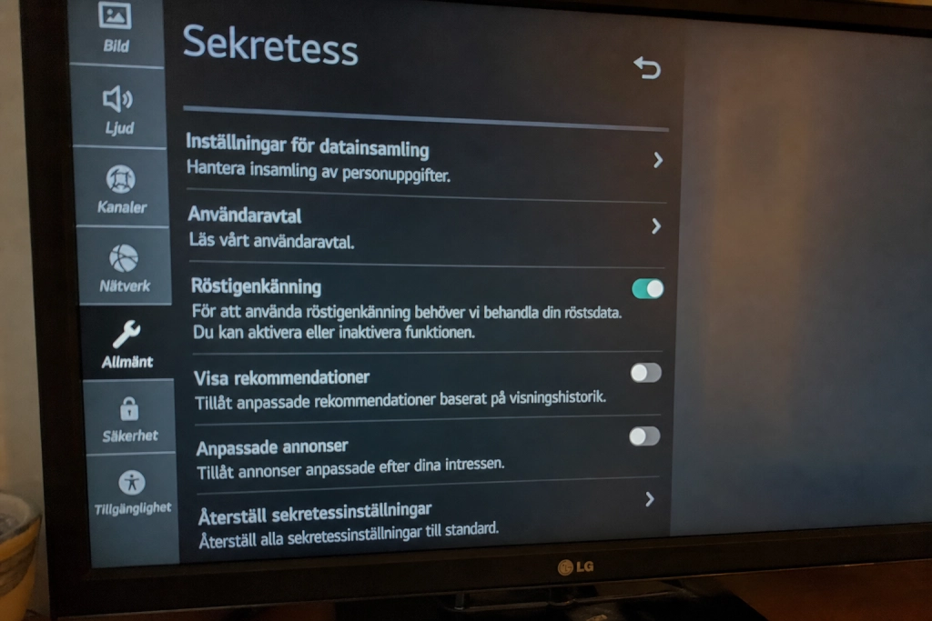 Din smart-TV lyssnar på dig även i viloläge: Stäng av dessa inställningar nu