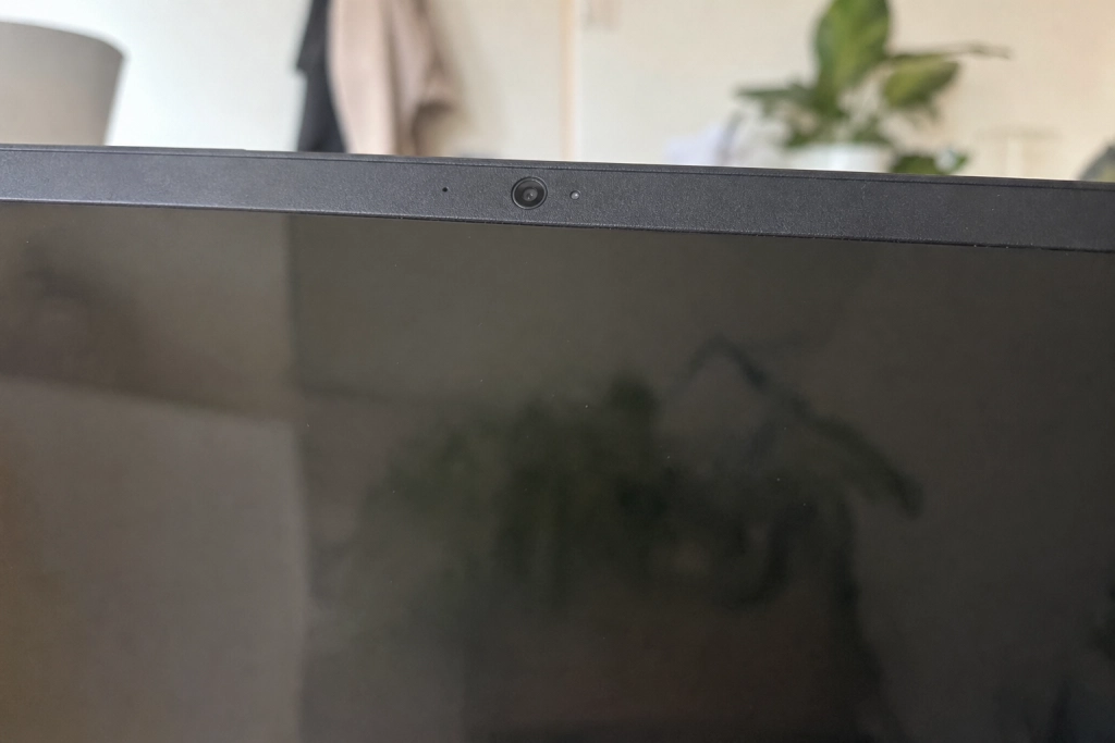 Snokprogram kan filma dig via laptopens kamera utan varningsljus: Så stoppar du det
