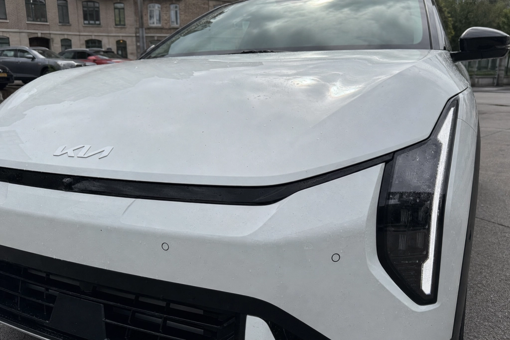 Kia EV4 utmanar SUV-trenden: fem skäl att välja elbilen från 476 900 kronor