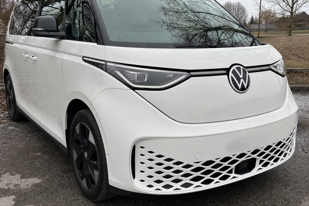 TÜV Nord bekräftar: VW ID. Buzz körde 99 767 kilometer jorden runt och batteriet har fortfarande 95,75 procent kvar