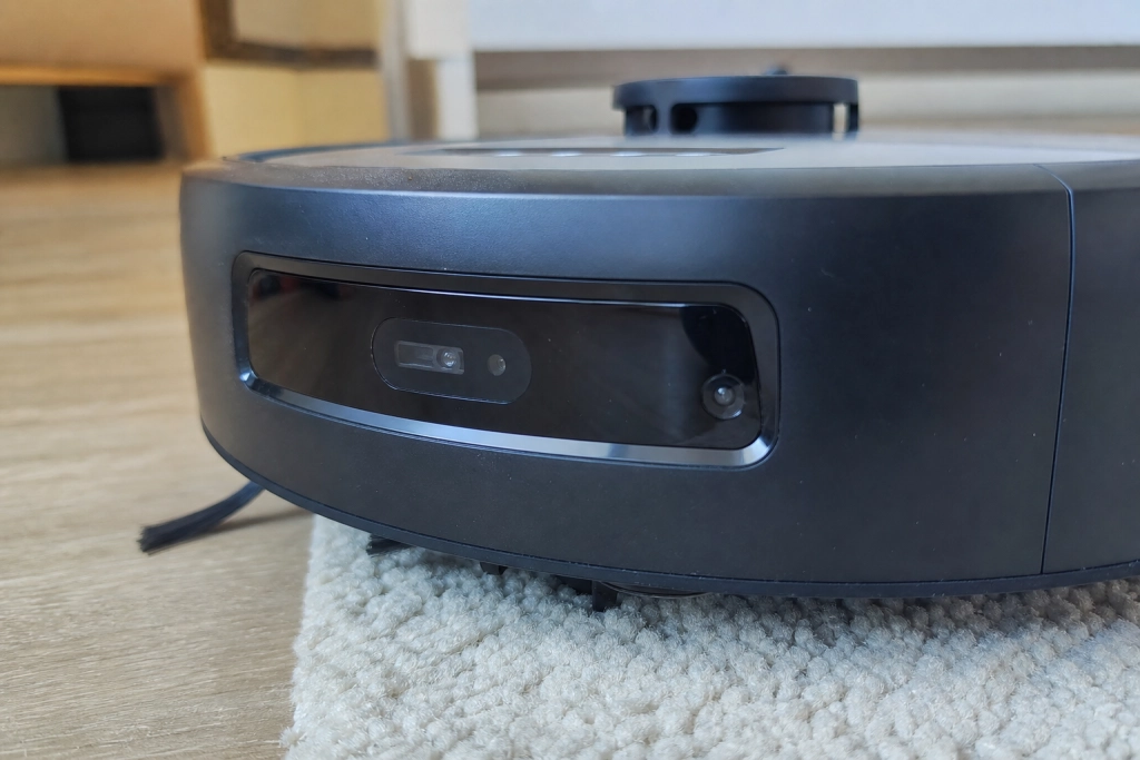 Ny teknik ger robotdammsugaren känseln: 128 sensorer låter den skilja mellan lätt kontakt och hinder