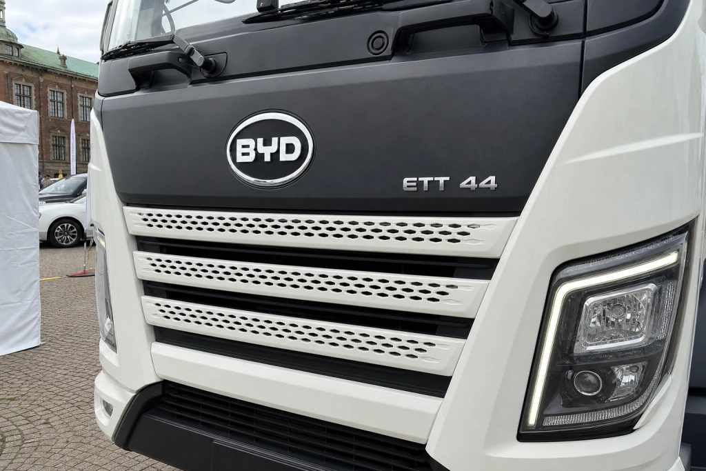 BYD tar strid mot Europas diesellastbilar: 600 km och 1,5 MW-laddning i nya ETT 44