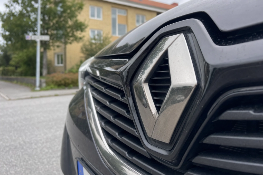 Brandrisk i batteriet: Renault kallar in Captur II och Symbioz-hybrider för kontroll