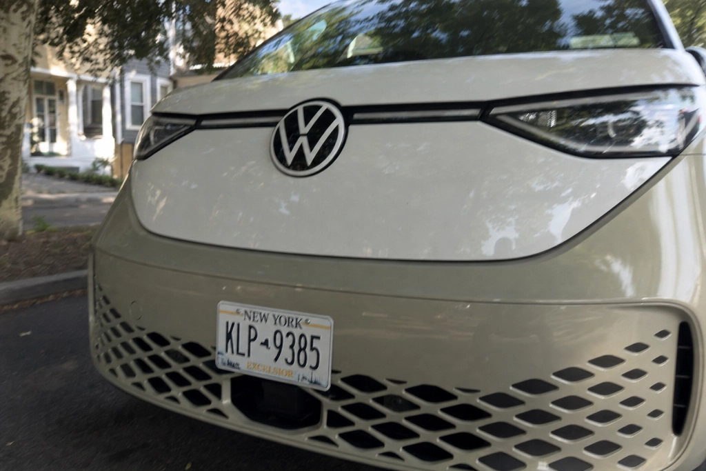 VW erkänner ID. Buzz-misslyckandet och planerar billigare generation 2