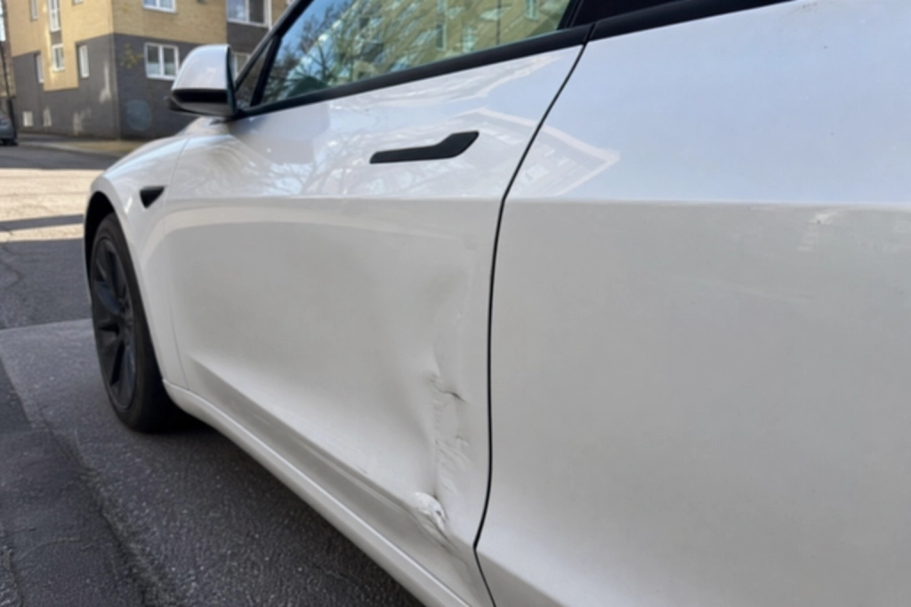 Kör du Tesla Model 3: 131 726 bilar återkallas i Europa efter missat sidokrocktest