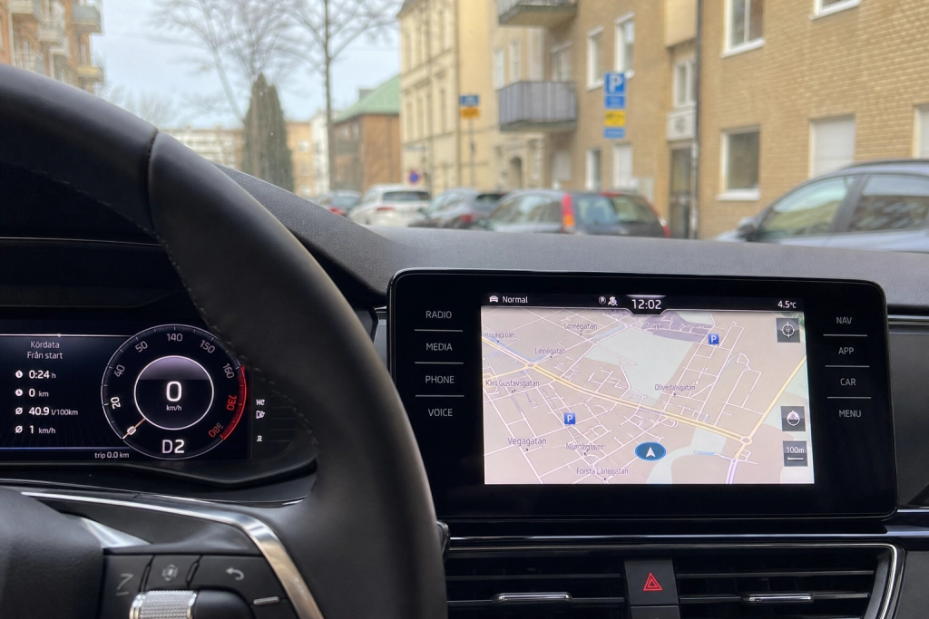 Planerar du nästa bilköp? Tysk trafikminister vill riva upp EU:s 2035-förbud